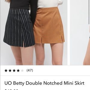Urban outfitters b&w double notched mini skirt
